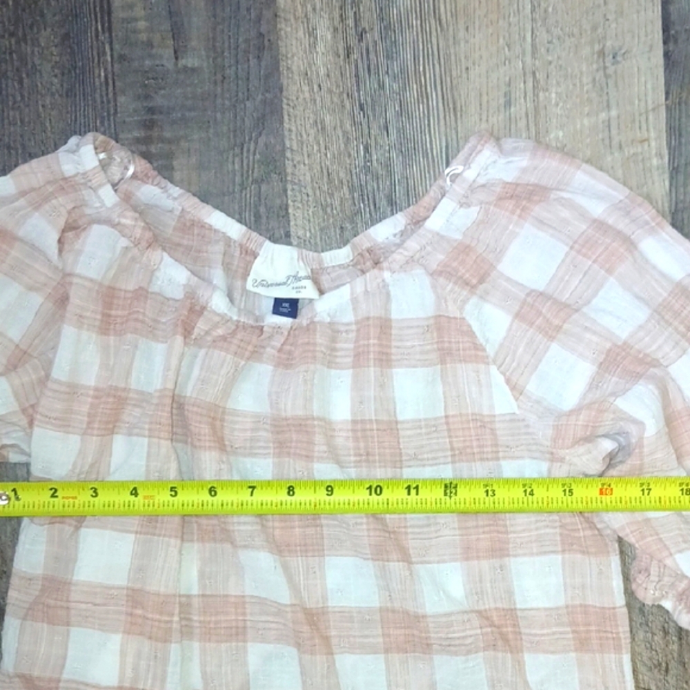 Plaid Peasant Blouse Made by Universal Threads Good CO. - Picture 6 of 7